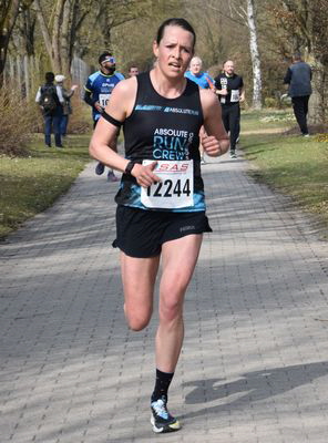 230320250681 10km-Siegerin Laura Zimmermann