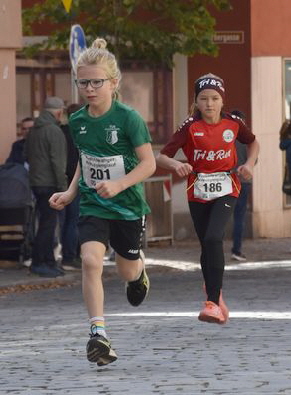 031020251044 Emil Buckel Sophia Schaffer 