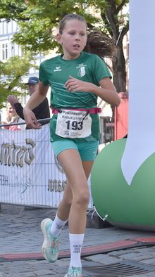 031020251109 Lia Hammer