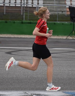 011120250196 Pia Schweitzer