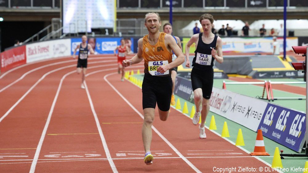 HDM Leichtathletik 2026 - Florian Bremm gewinnt ein packendes 3.000-m-Rennen