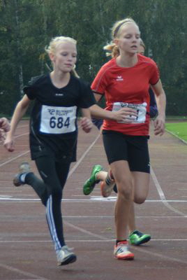 06103531 Jennifer Lummer Pia Schweitzer